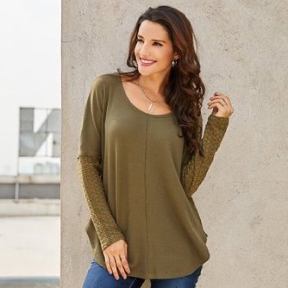 ✨ Weekend Suzanne Betro Maroon Waffle Long Sleeve✨